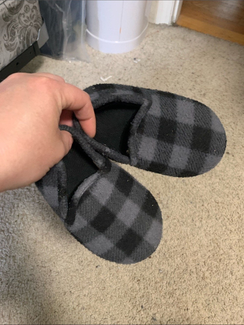 wonder nation Gray and Black Plaid Kids Slip-On Slippers